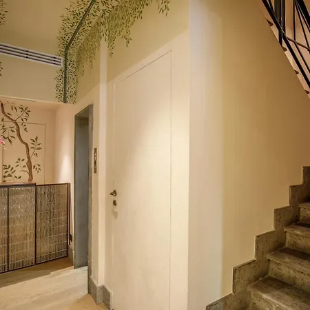 Daplace - Palazzo Serpe Near Colosseum בית הארחה 4*