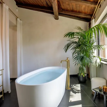 Daplace - Palazzo Serpe Near Colosseum 4* Rome