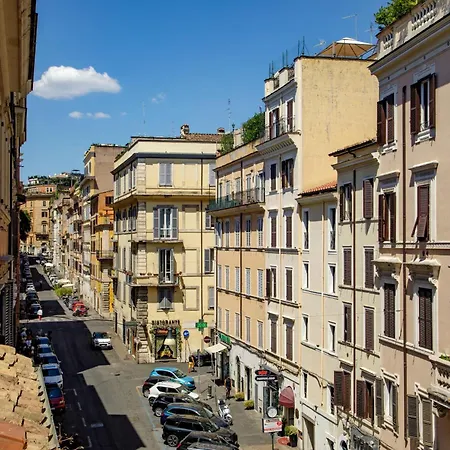 Daplace - Palazzo Serpe Near Colosseum ゲストハウス