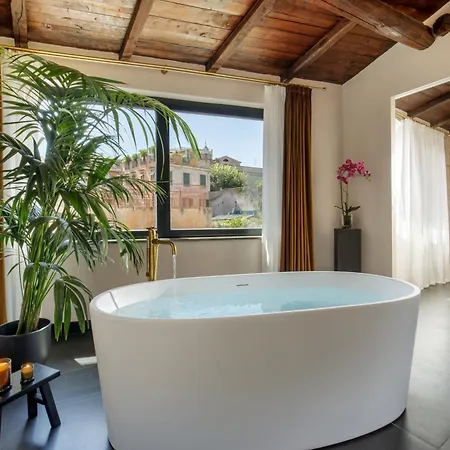 Daplace - Palazzo Serpe Near Colosseum 4*