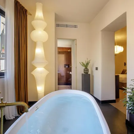 Daplace - Palazzo Serpe Near Colosseum ローマ